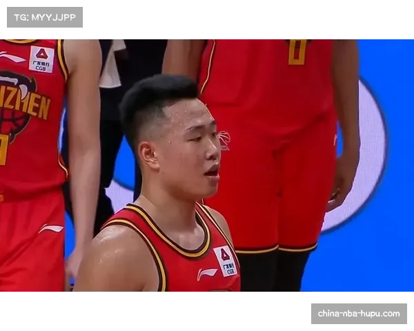 【2026年4月CBA联赛·赛中·消息第三节突发:深圳队外援萨林杰因抱怨判罚吃到技术犯规