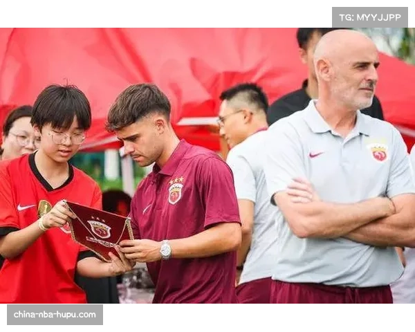 上海海港确认外援加布里埃尔髌腱断裂赛季报销，康复期预计6-12个月